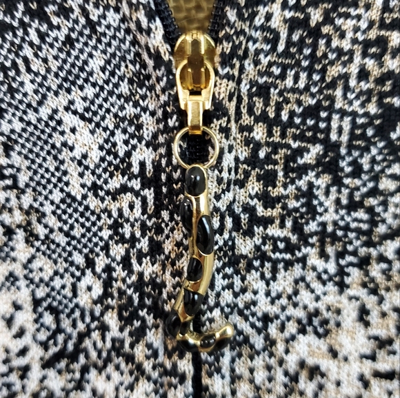 St. John Sport Tiger Bomber Wool Blend Sweater Jacket sz M - Picture 4 of 6